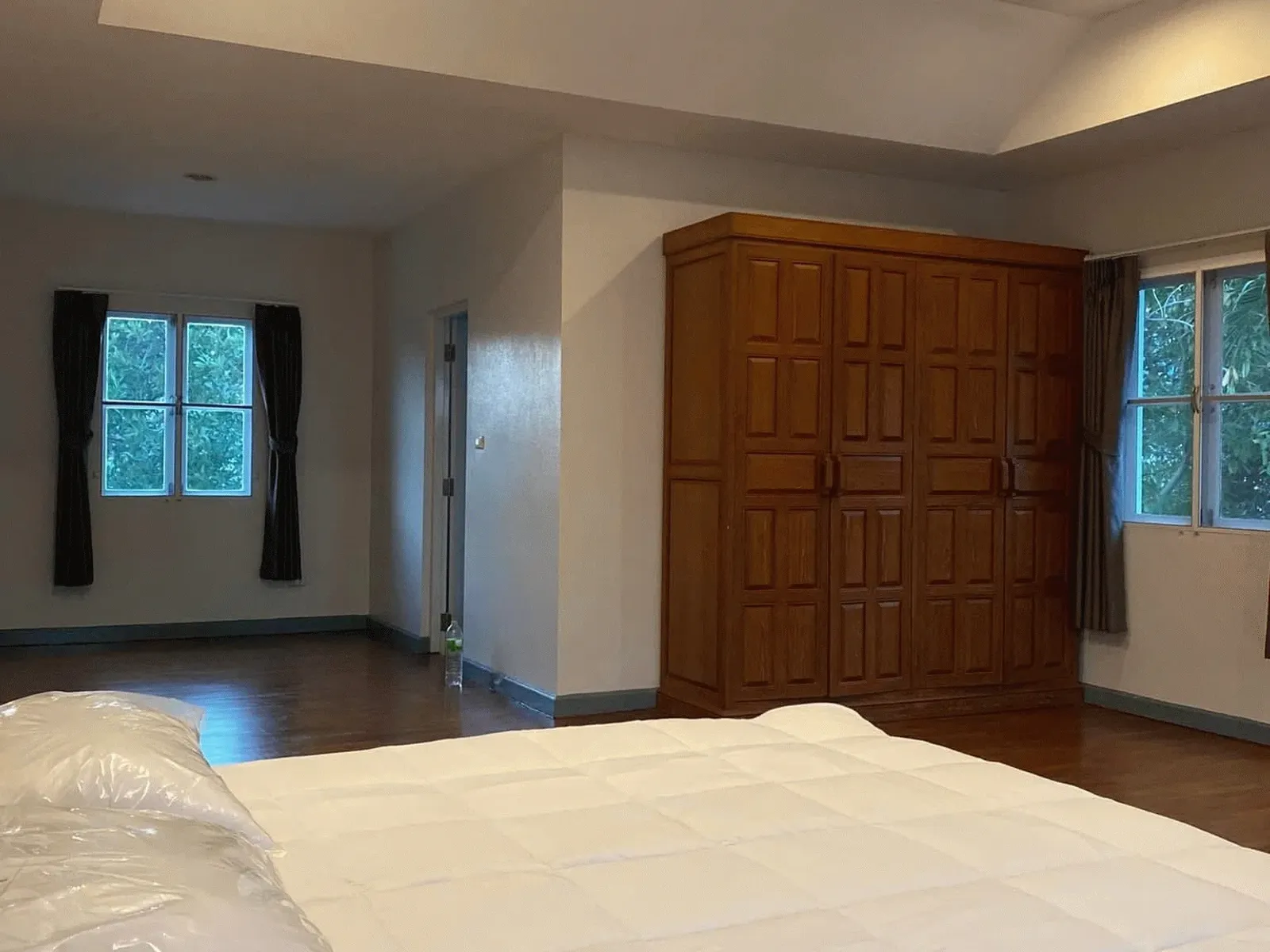 Land and Houses Chalong : Villa familiale de 3 chambres avec piscine et jardin - Chalong, Phuket - Photo 16