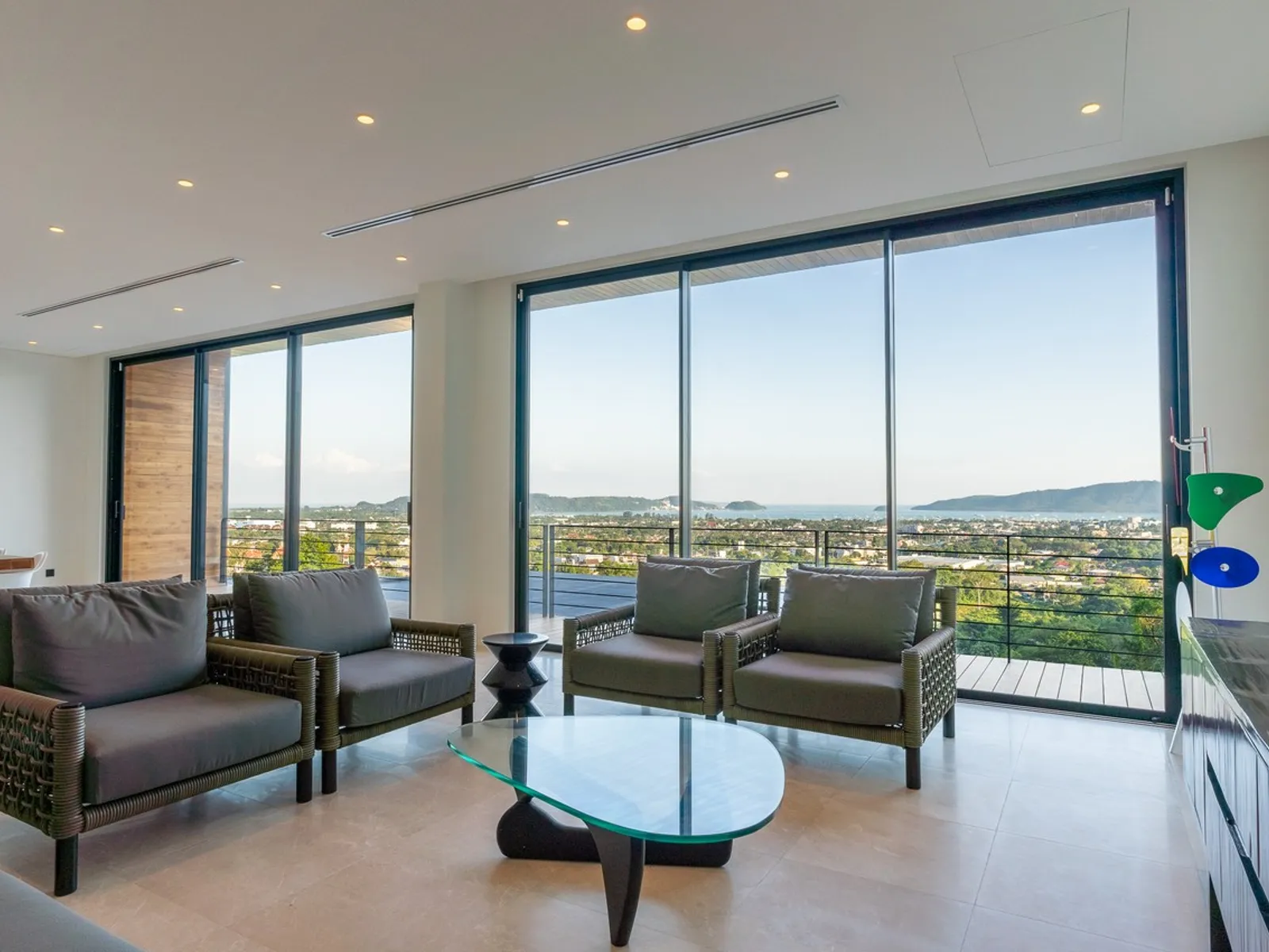 5-Bedroom Hilltop Sea View Pool Villa for Rent, Chalong - Chalong, Phuket - Photo 8