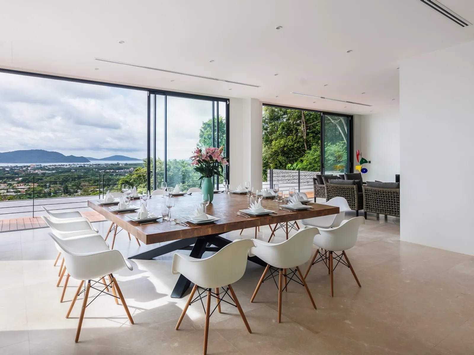 5-Bedroom Hilltop Sea View Pool Villa for Rent, Chalong - Chalong, Phuket - Photo 11