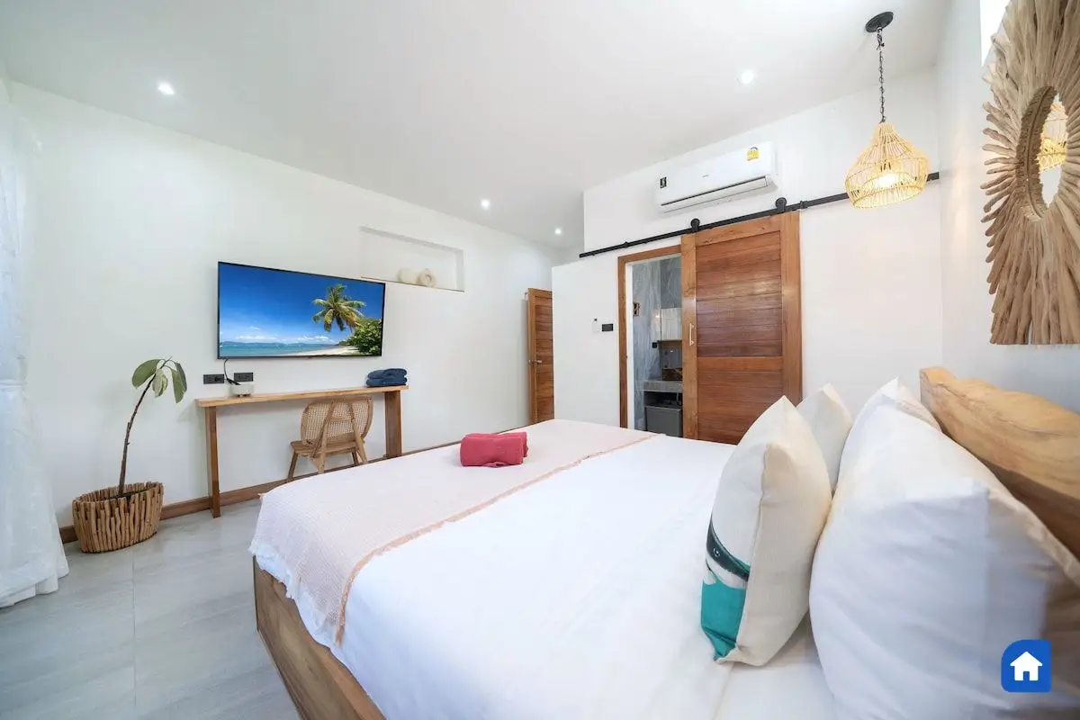4-Bedroom Sea View Pool Villa for Sale, Rawai, 3 Floors - Rawai, Mueang Phuket - Main photo