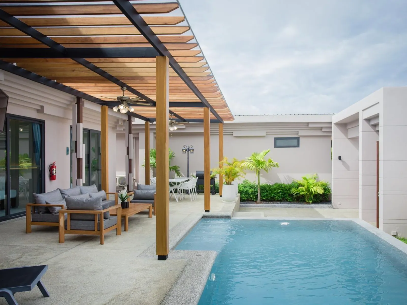3-Bedroom Pool Villa for Rent, Cherng Talay, Full-Service - Cherng Talay, Phuket - Photo 6