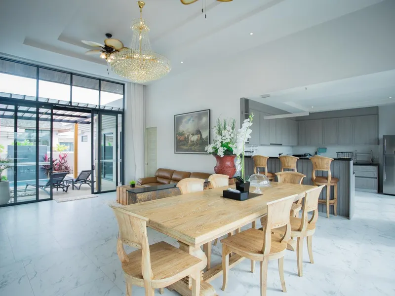 3-Bedroom Pool Villa for Rent, Cherng Talay, Full-Service - Cherng Talay, Phuket - Main photo
