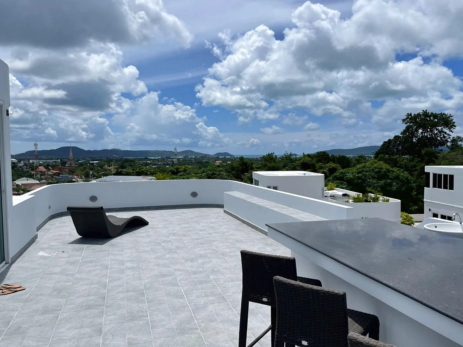 Baan Chalong Résidence : Villa moderne de 4 chambres avec toit-terrasse et vue panoramique - Chalong, Phuket - Photo 32