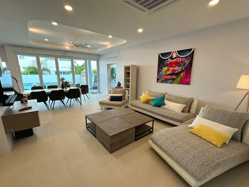 Baan Chalong Résidence : Villa moderne de 4 chambres avec toit-terrasse et vue panoramique - Chalong, Phuket - Photo principale