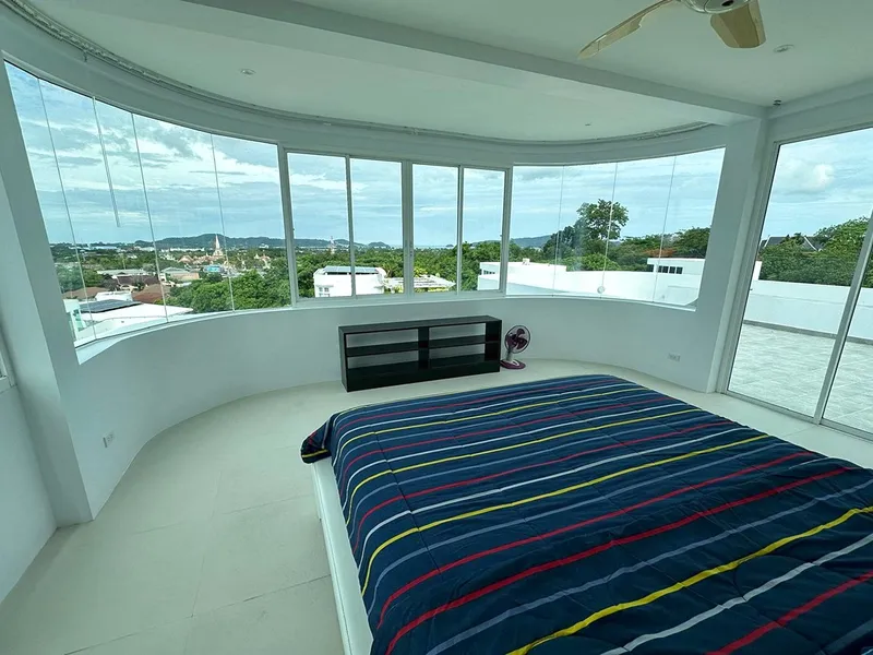Baan Chalong Résidence : Villa moderne de 4 chambres avec toit-terrasse et vue panoramique - Chalong, Phuket - Photo principale