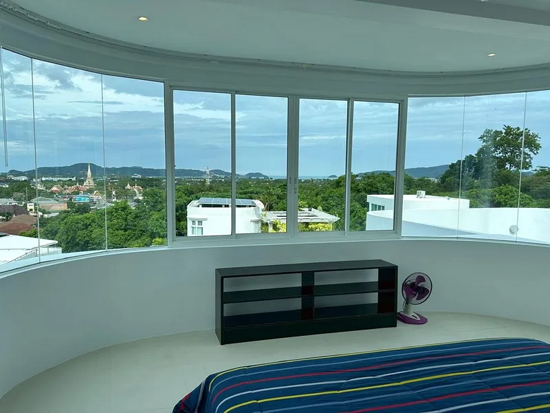 Baan Chalong Résidence : Villa moderne de 4 chambres avec toit-terrasse et vue panoramique - Chalong, Phuket - Photo principale