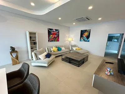 Baan Chalong Résidence : Villa moderne de 4 chambres avec toit-terrasse et vue panoramique - Chalong, Phuket - Photo 9