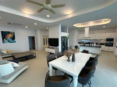 Baan Chalong Résidence : Villa moderne de 4 chambres avec toit-terrasse et vue panoramique - Chalong, Phuket - Photo 6